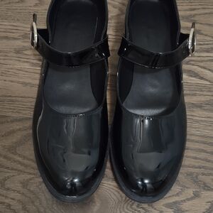 Elegant Black Women's Shoes